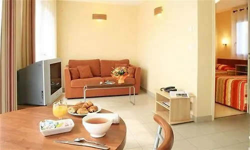 Residences Valdys Thalasso & Spa De Rockroum 로스코프